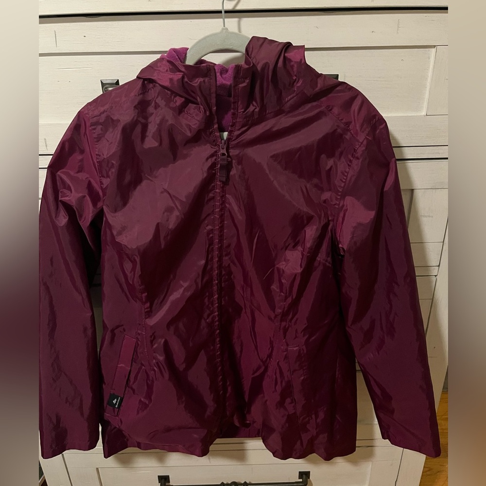 Decathlon Quechua Lined Burgundy Hooded zippered Rain jacket - M